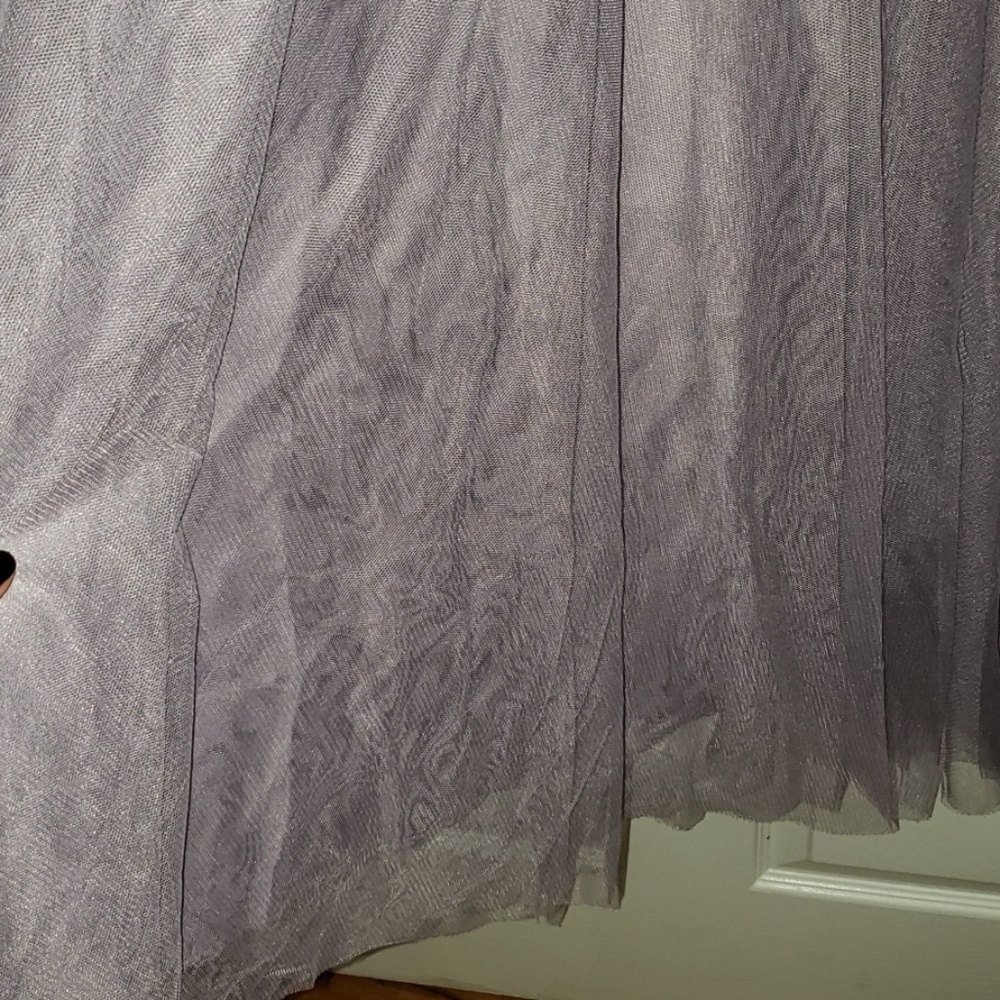 Dress - Picture 7 of 8